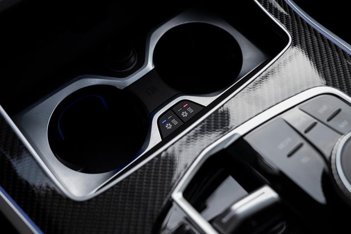 Sort BMW X5 fra 2023