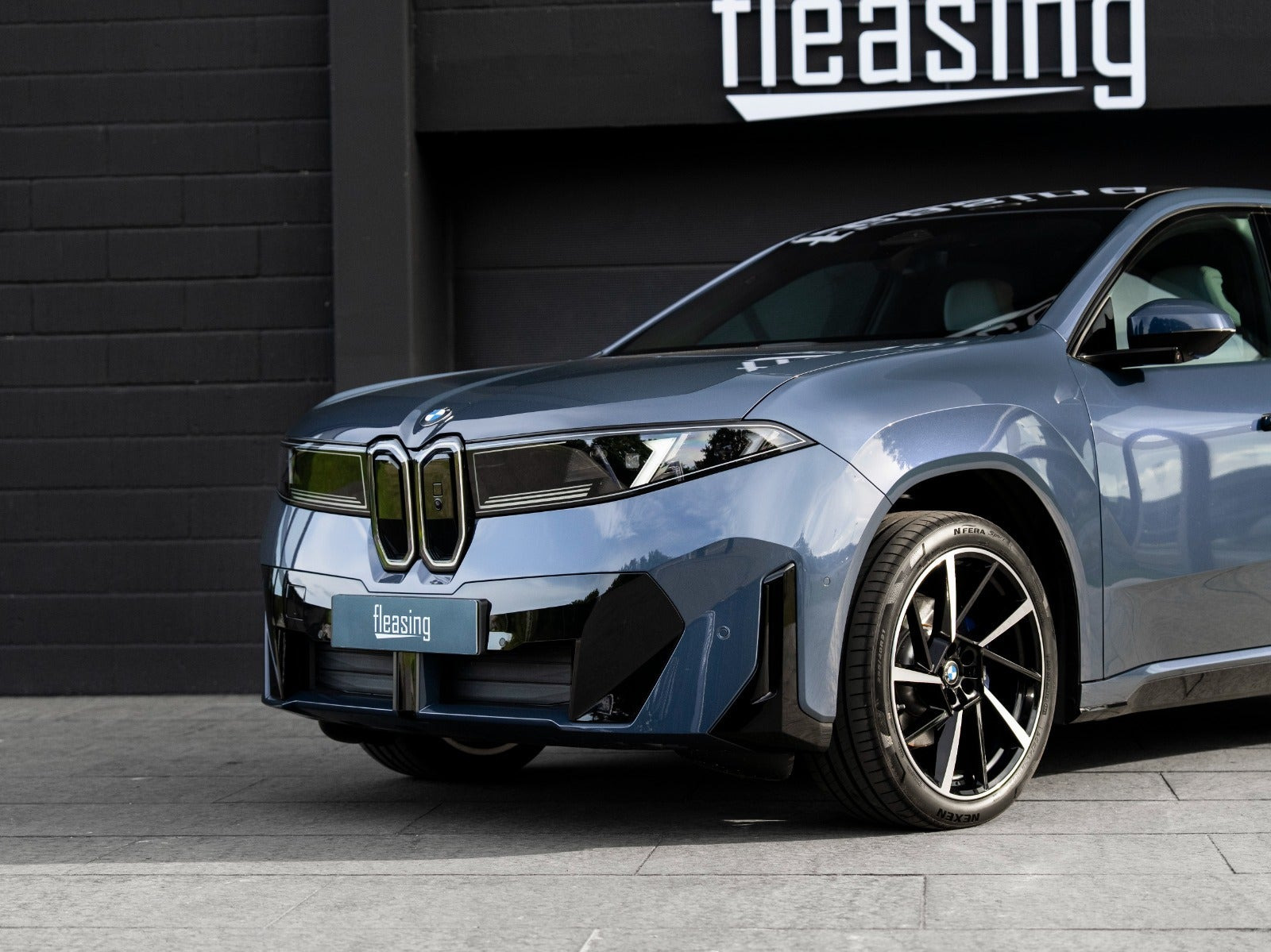 Blå BMW iX3 fra 2026