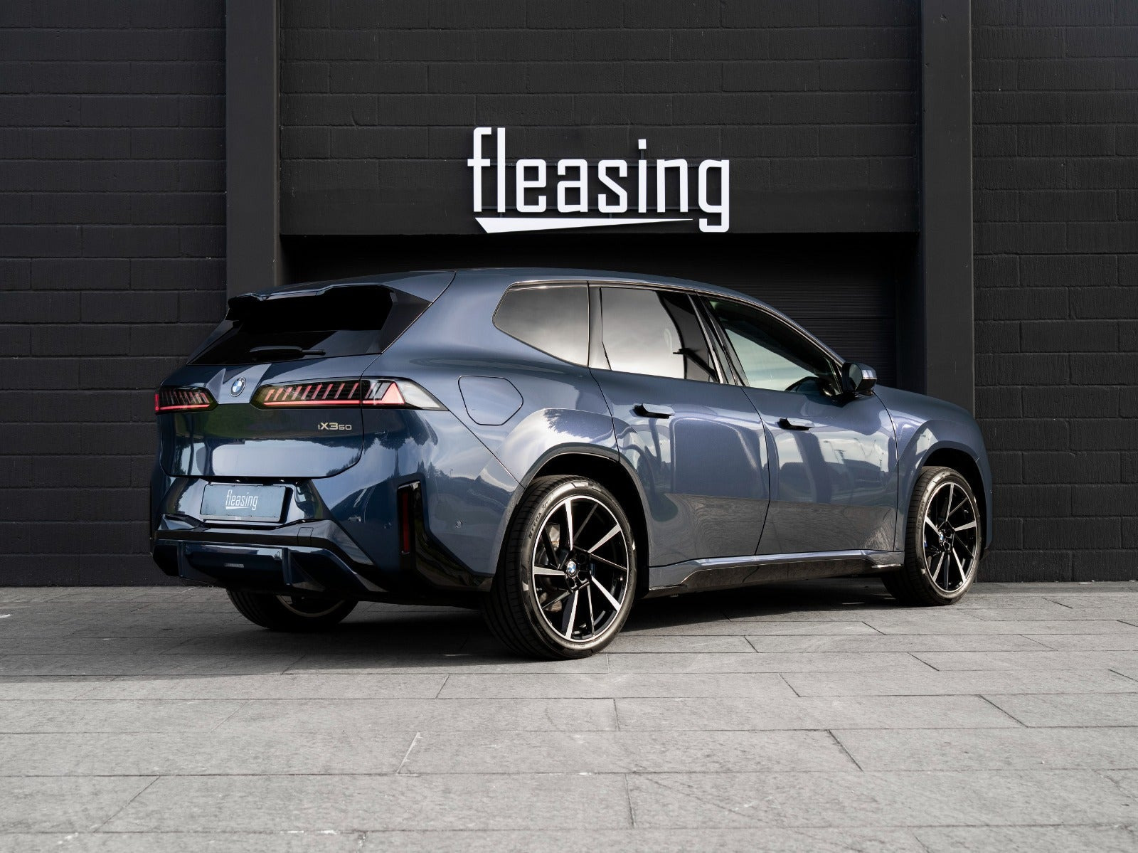 Blå BMW iX3 fra 2026