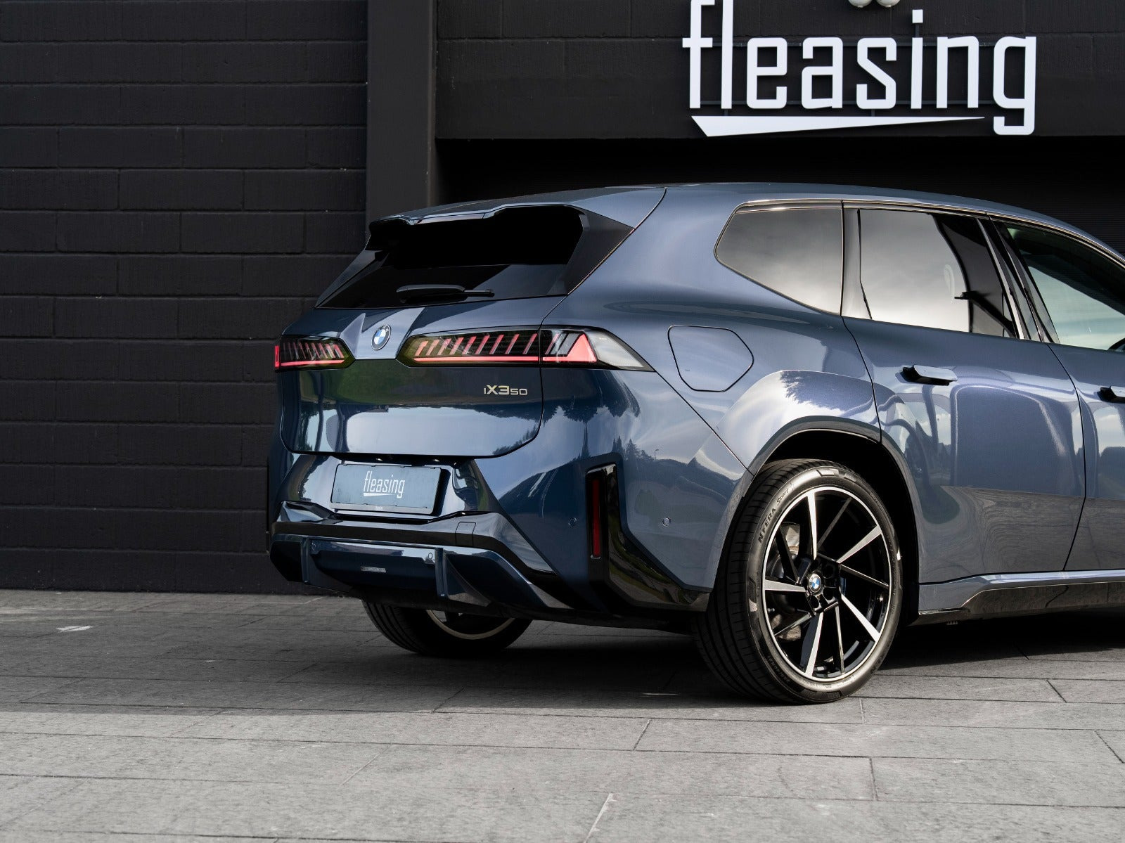 Blå BMW iX3 fra 2026