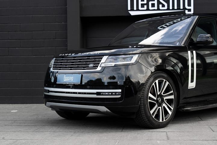 Sort Land Rover Range Rover fra 2023
