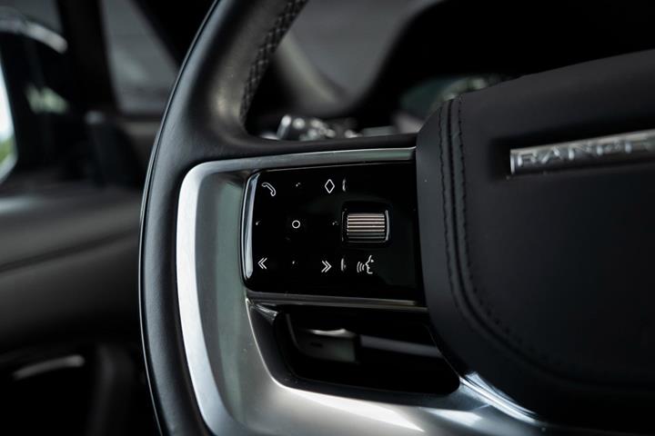 Sort Land Rover Range Rover fra 2023
