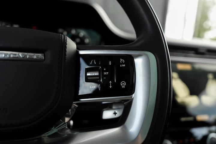 Sort Land Rover Range Rover fra 2023