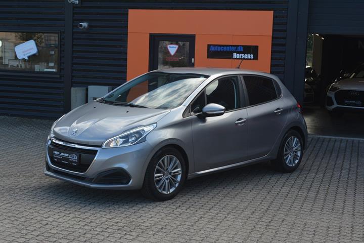 Sølv Peugeot 208 fra 2019