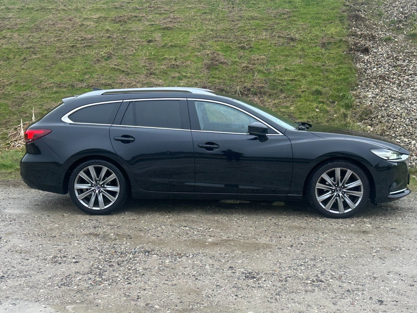Sort Mazda 6 fra 2018