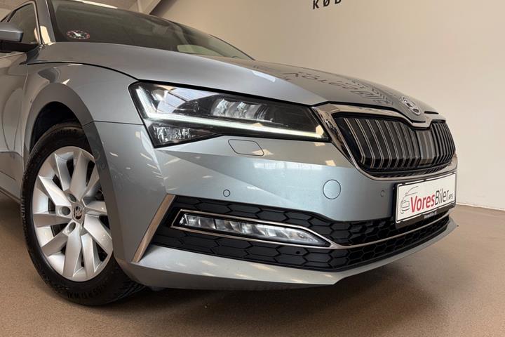 Sølv Skoda Superb fra 2020