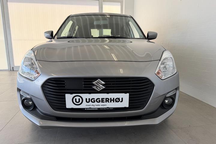 Grå Suzuki Swift fra 2020