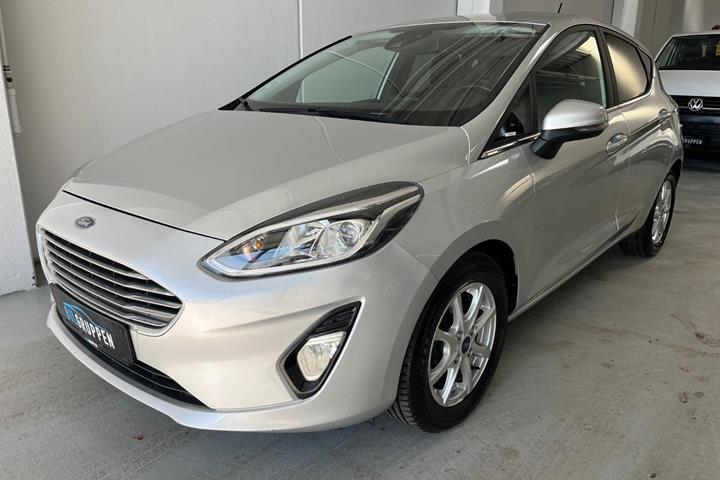 Sølv Ford Fiesta fra 2021