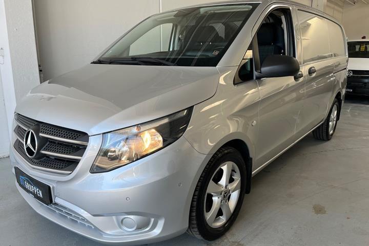 Sølv Mercedes Vito 119 fra 2018