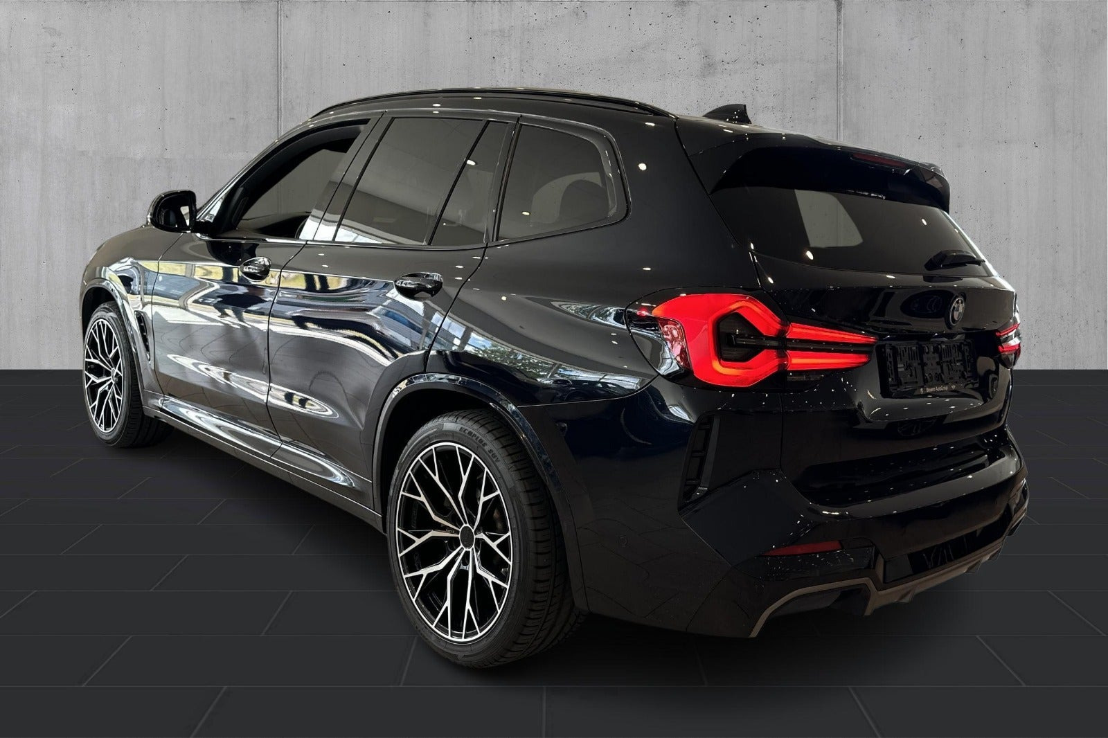 Sort BMW iX3 fra 2022