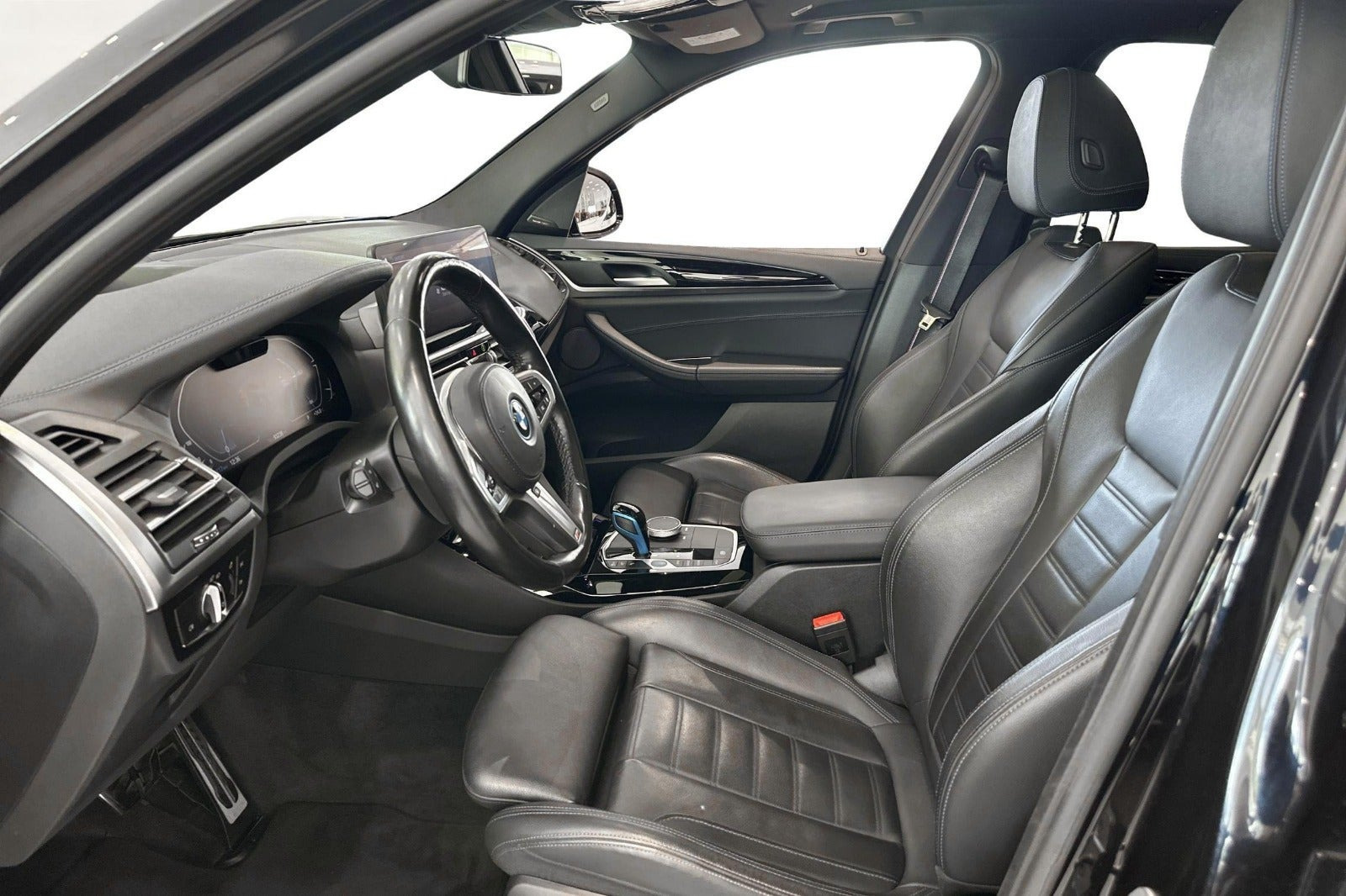 Sort BMW iX3 fra 2022