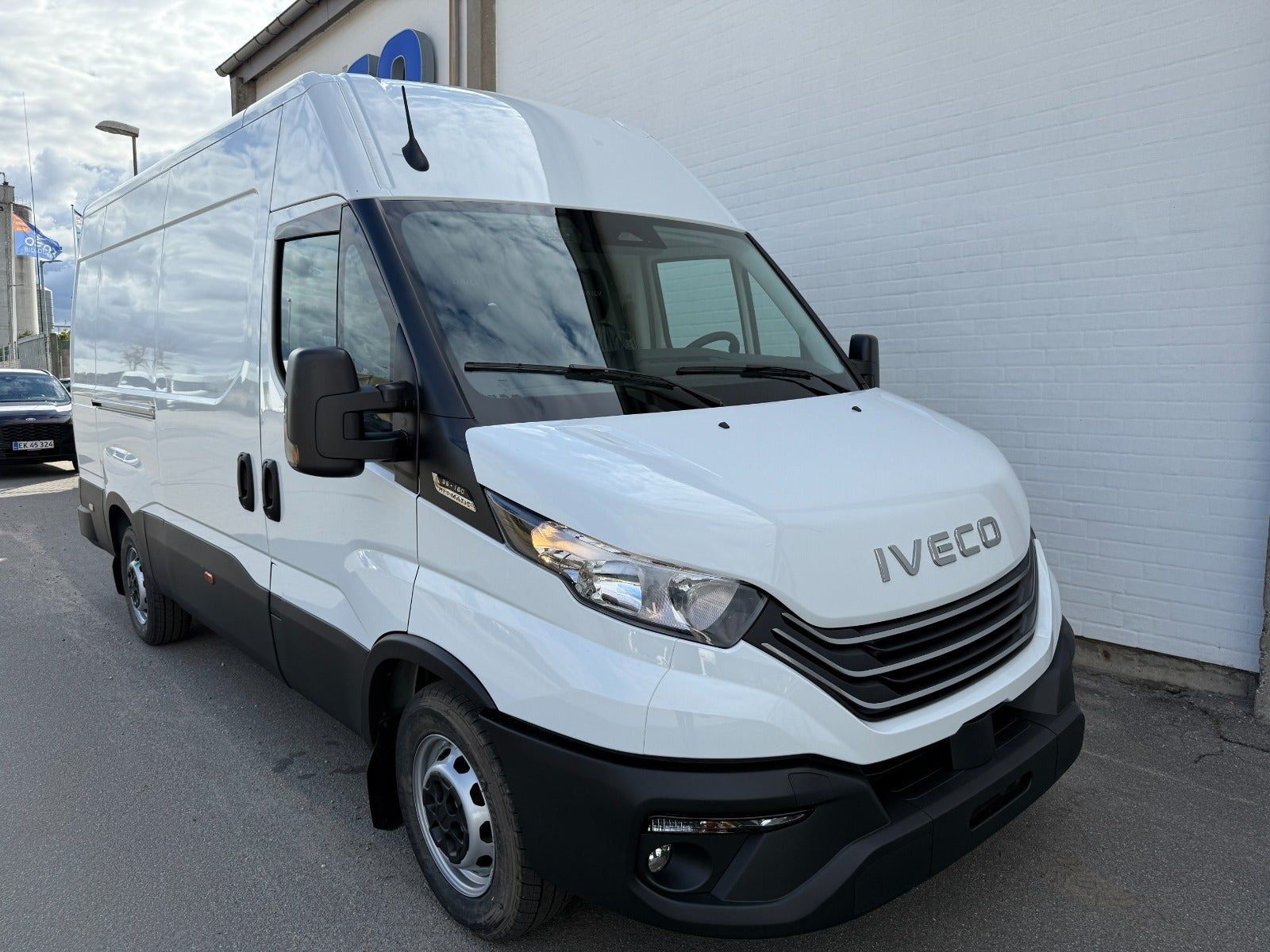 Hvid Iveco Daily fra 2026
