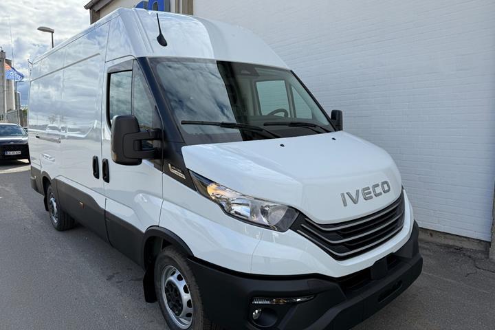 Hvid Iveco Daily fra 2026