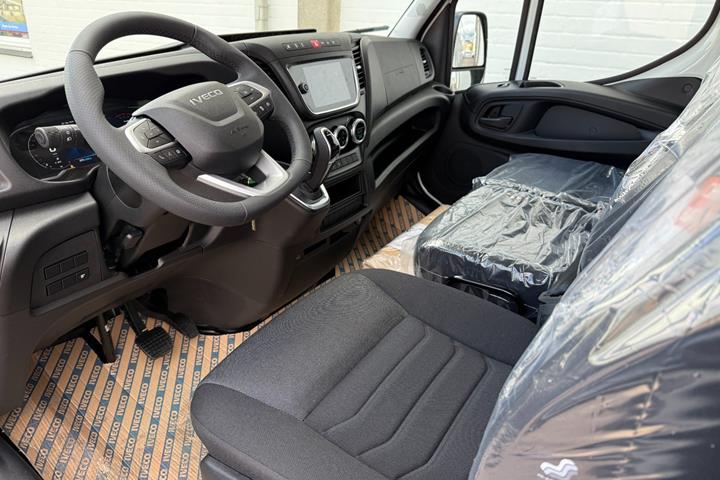 Hvid Iveco Daily fra 2026