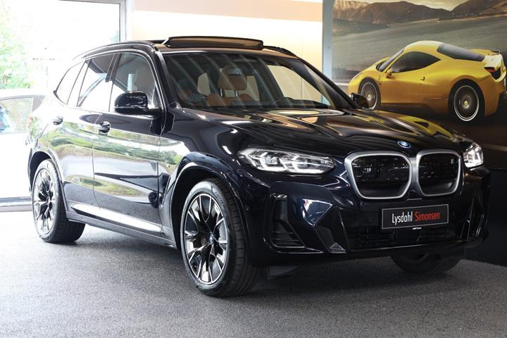 Sort BMW iX3 fra 2022