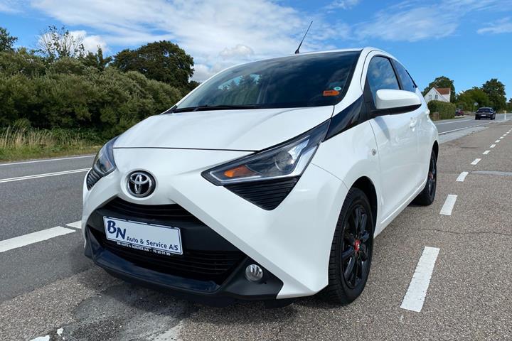 Hvid Toyota Aygo fra 2020