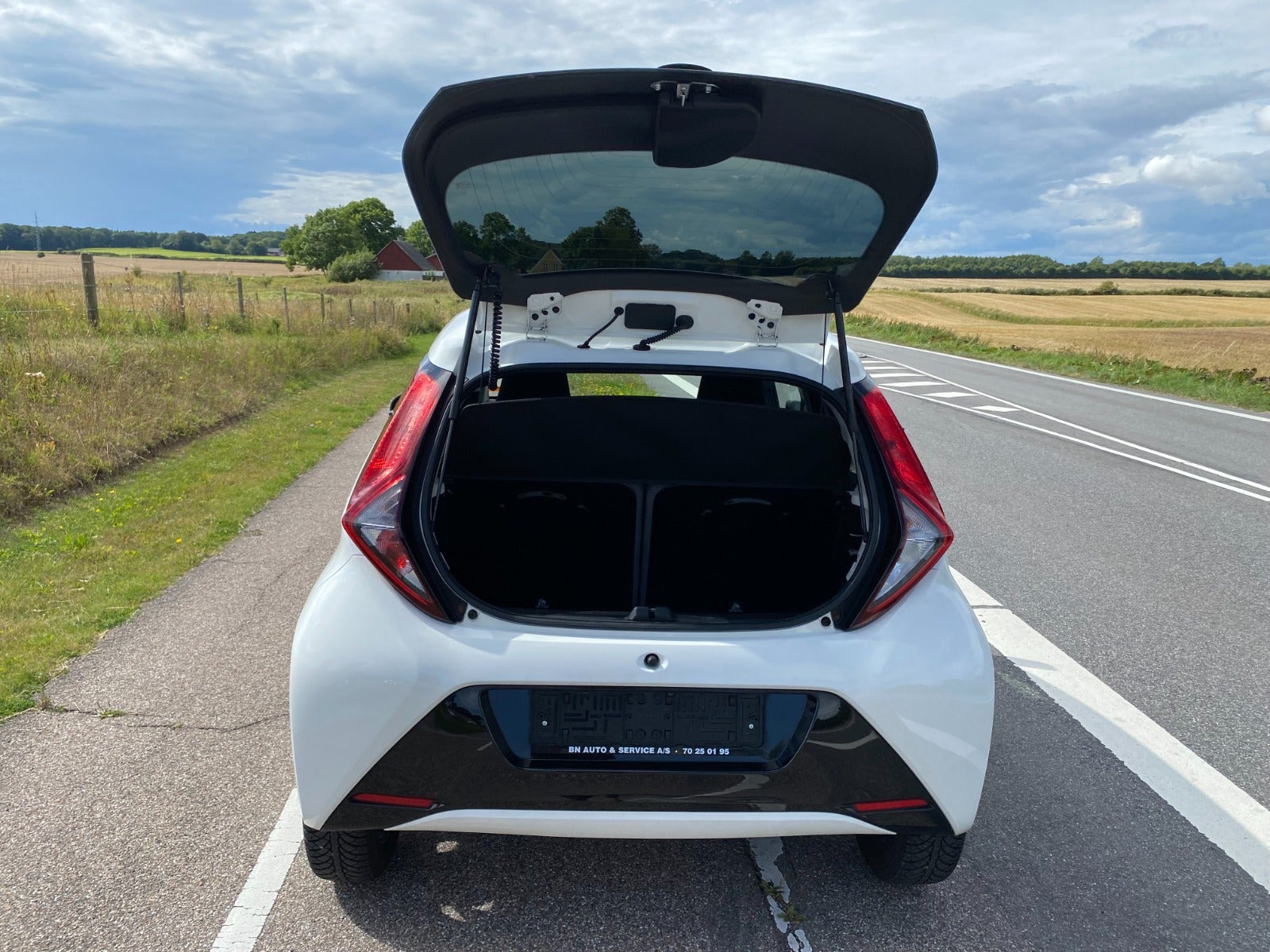 Hvid Toyota Aygo fra 2020