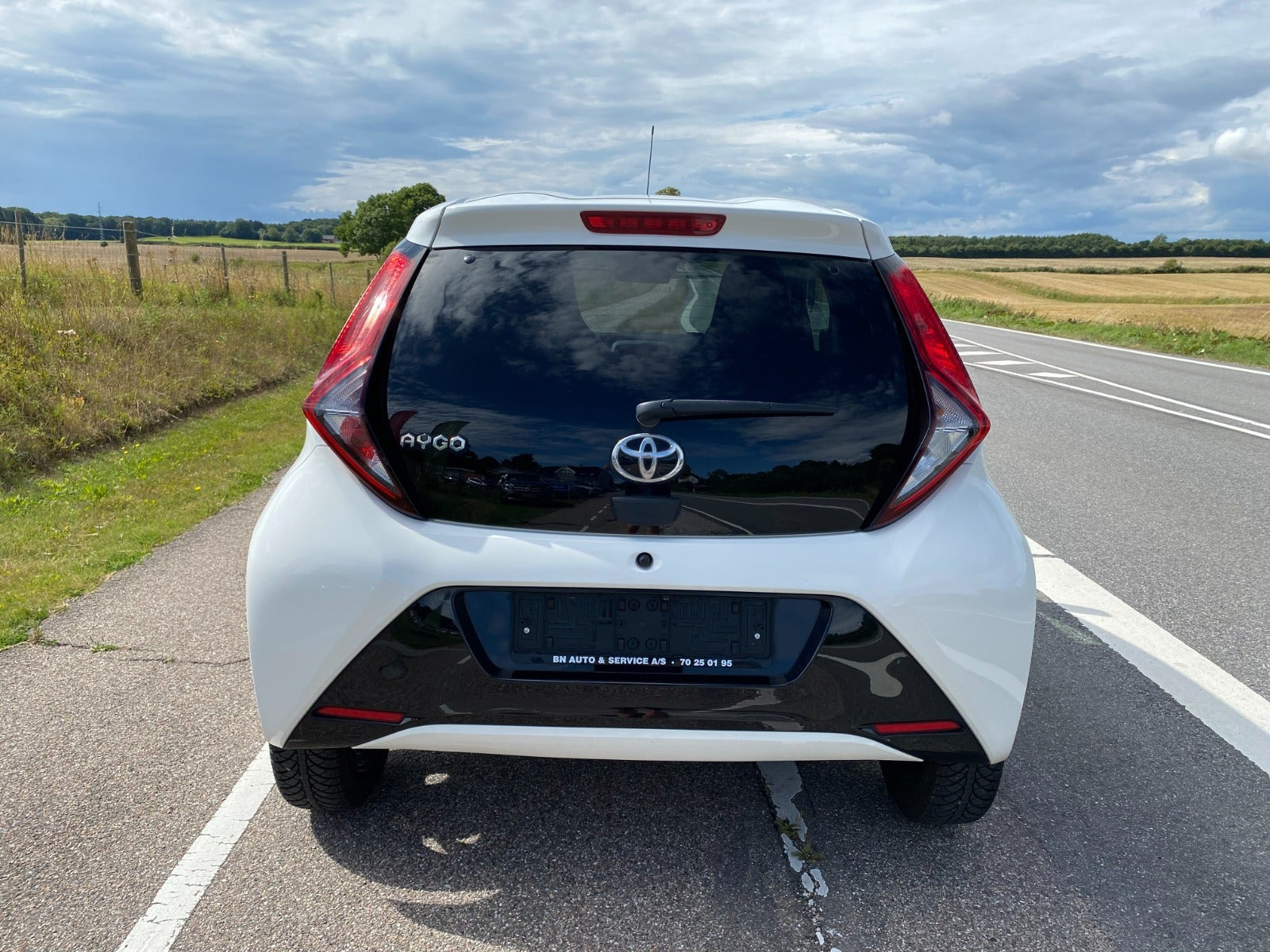 Hvid Toyota Aygo fra 2020