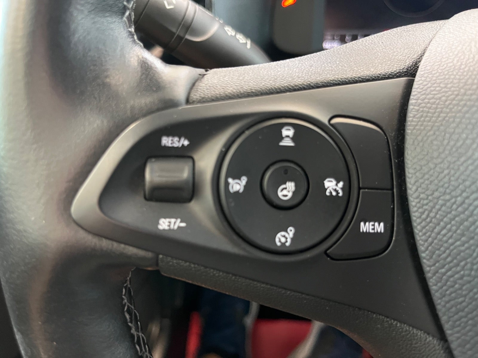 Blå Opel Corsa fra 2020