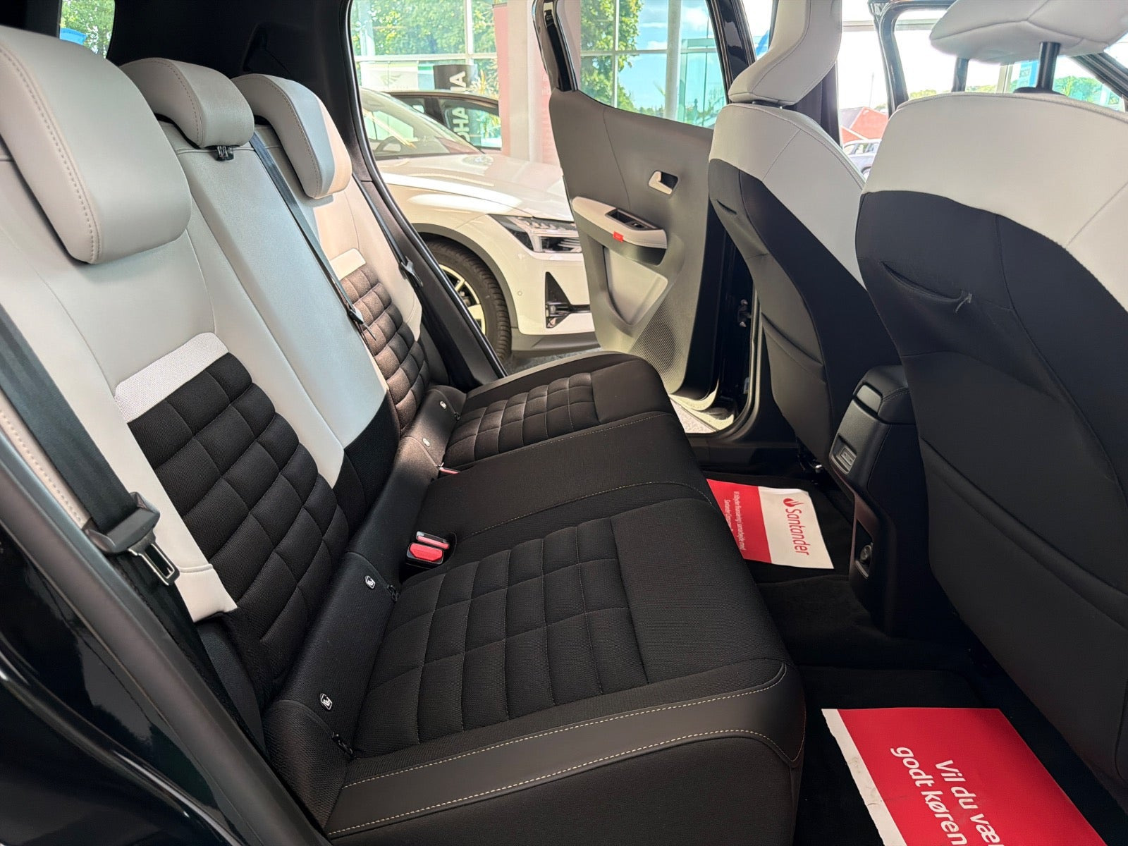 Sort Citroën e-C3 Aircross fra 2025