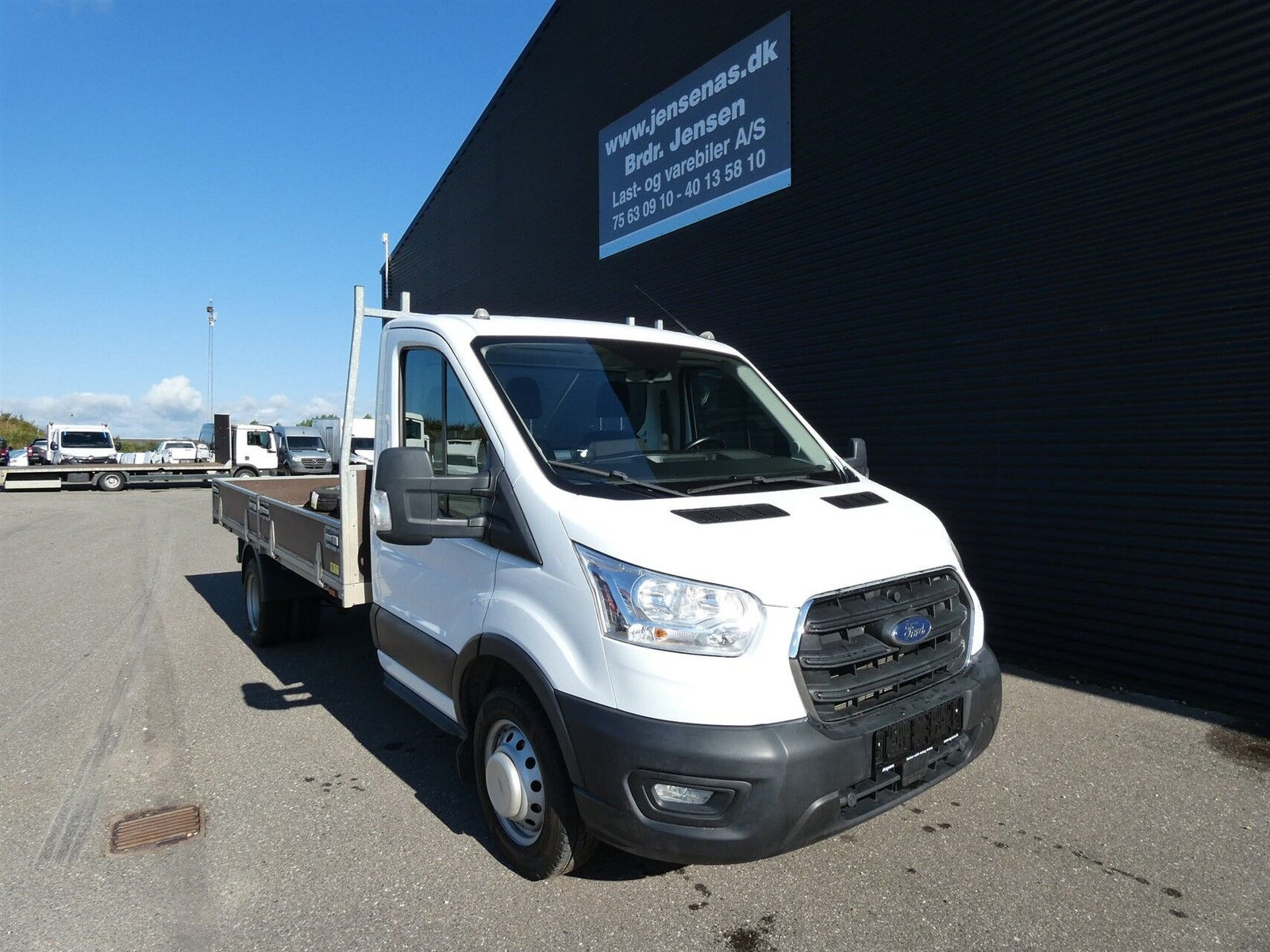 Hvid Ford Transit 350 L4 Chassis fra 2020