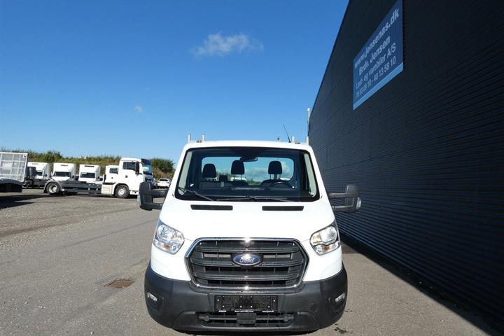 Hvid Ford Transit 350 L4 Chassis fra 2020