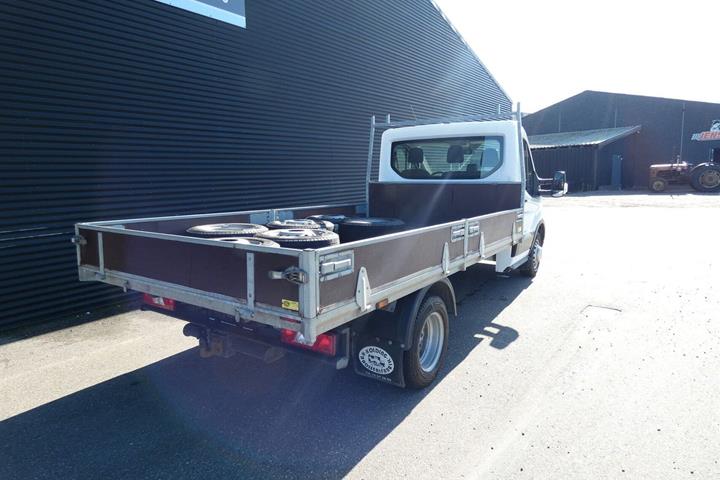 Hvid Ford Transit 350 L4 Chassis fra 2020