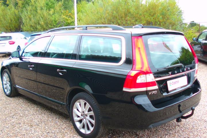 Sort Volvo V70 fra 2015
