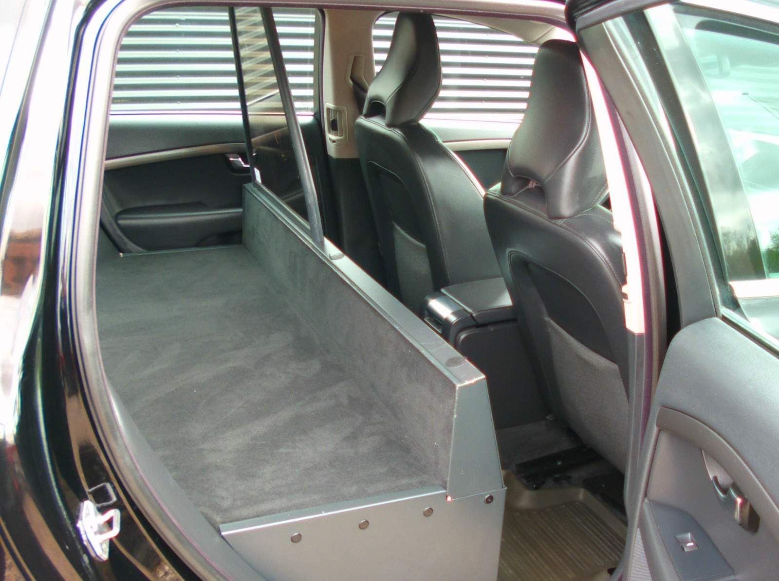 Sort Volvo V70 fra 2015