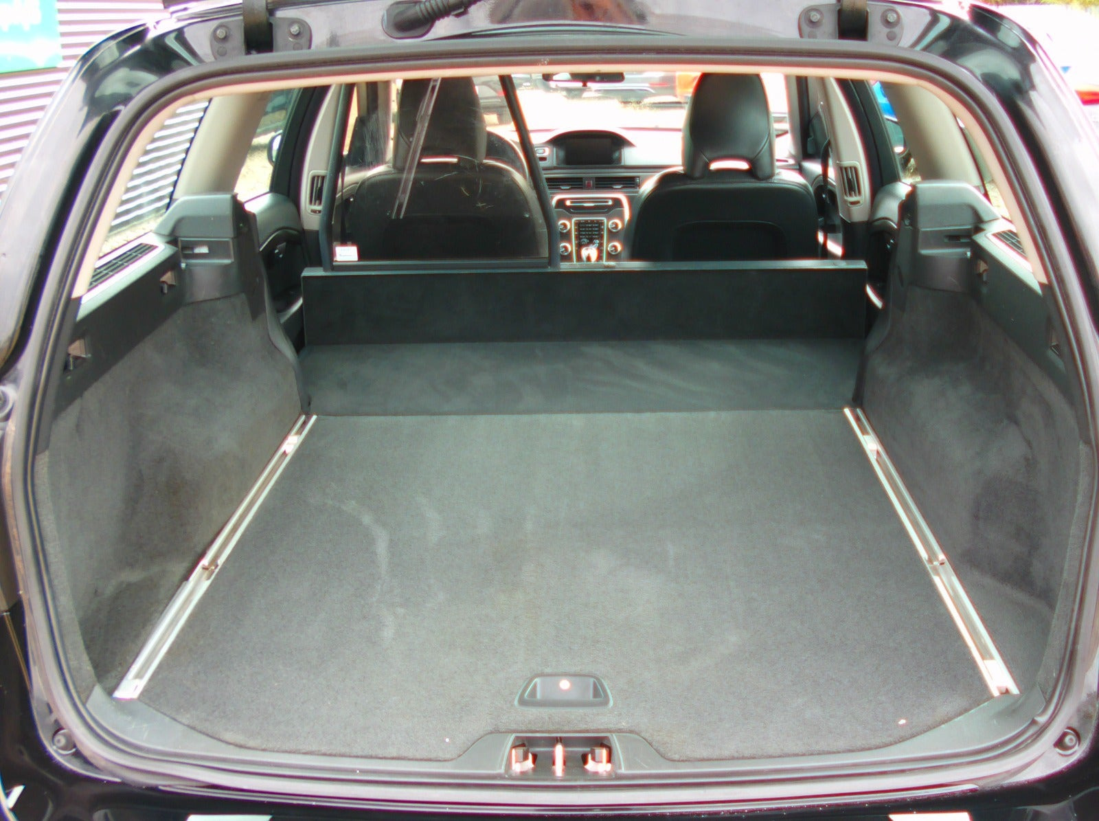 Sort Volvo V70 fra 2015