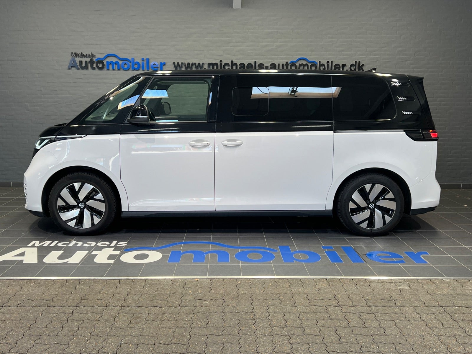 Hvid VW ID.Buzz fra 2025