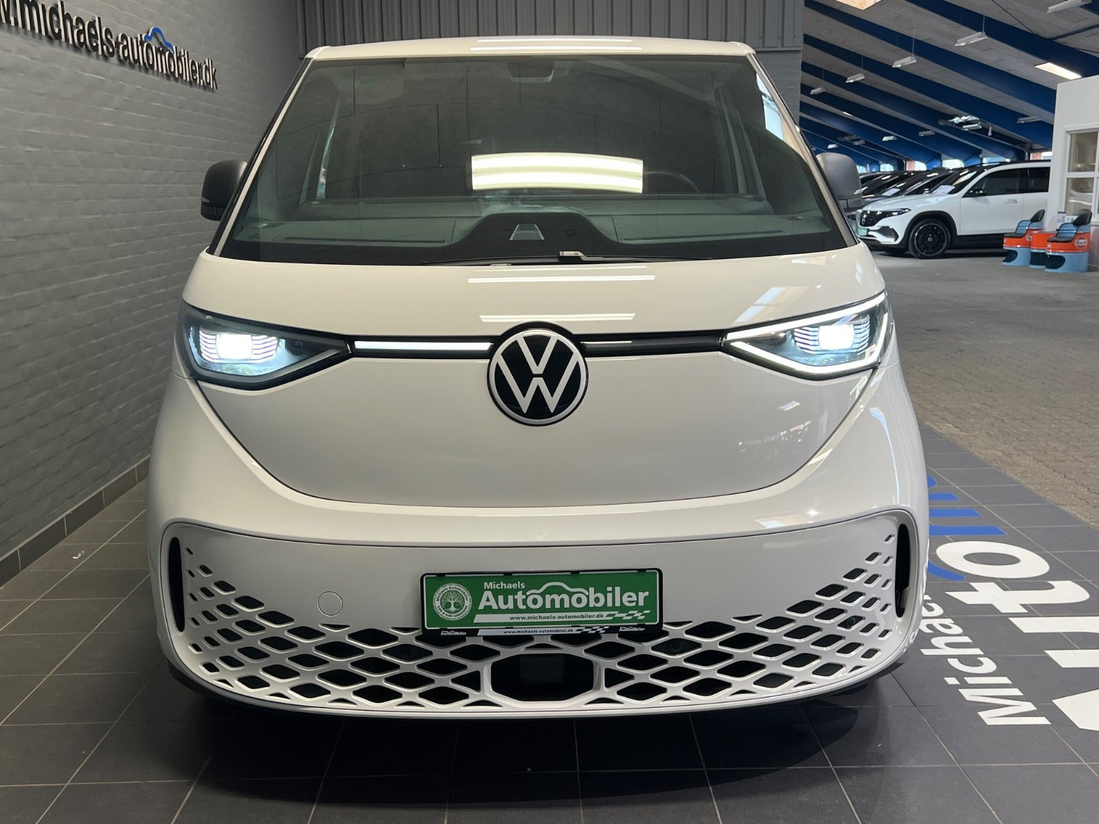 Hvid VW ID.Buzz fra 2023