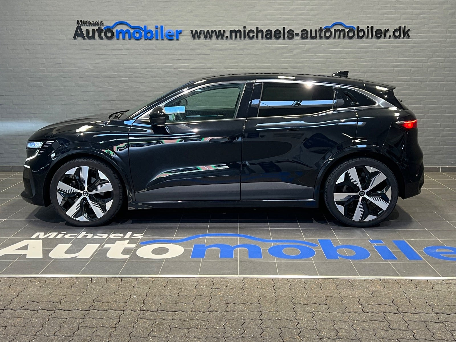 Sort Renault Megane E-Tech fra 2022