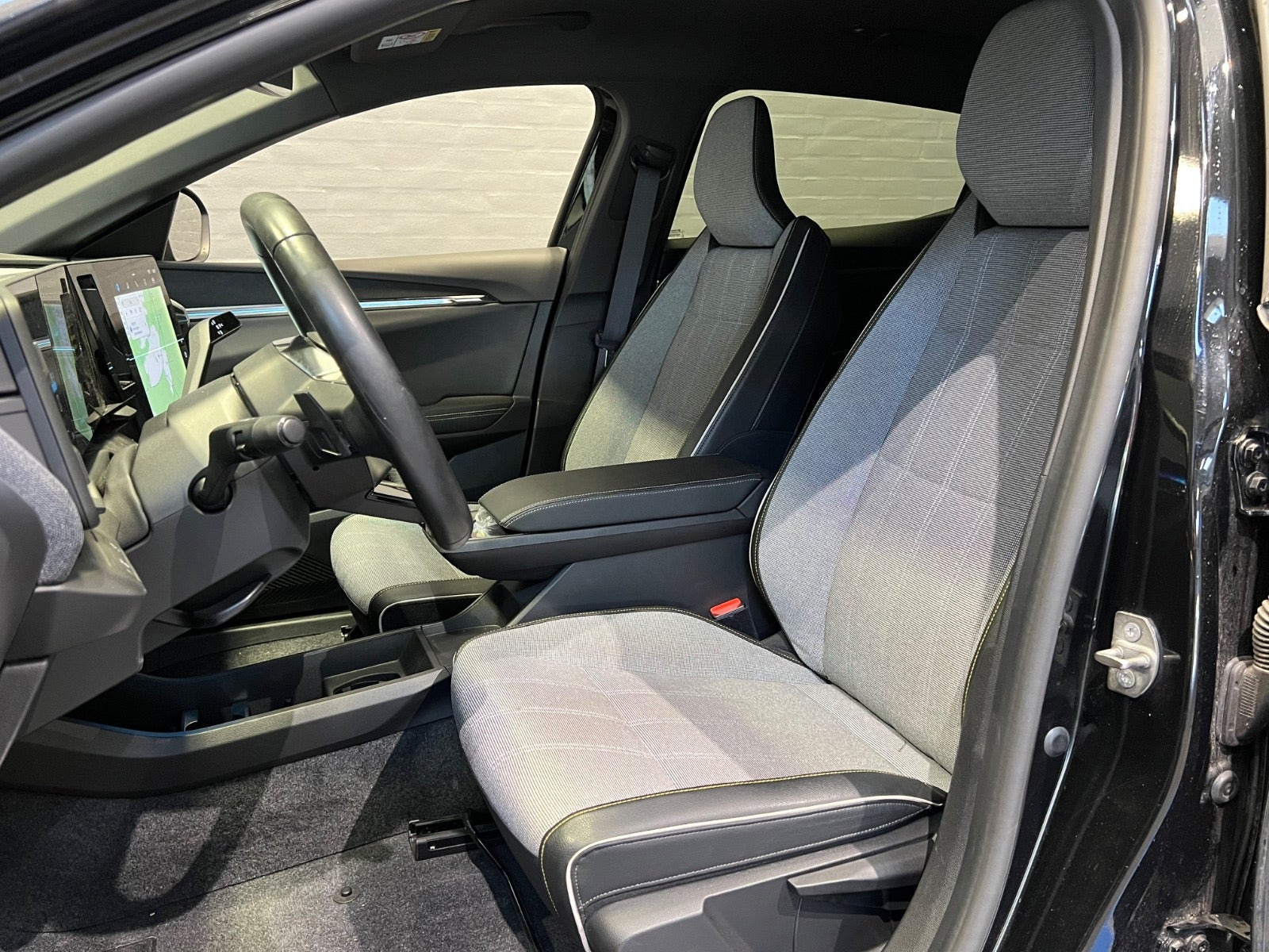Sort Renault Megane E-Tech fra 2022