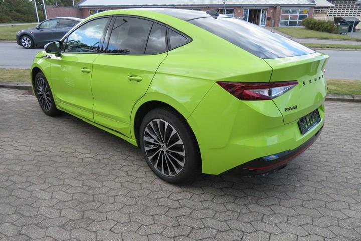 Grøn Skoda Enyaq fra 2023
