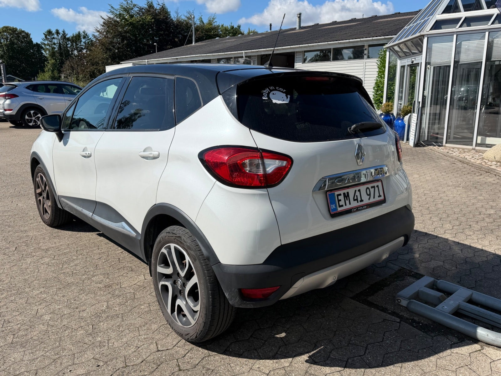Hvid Renault Captur fra 2017