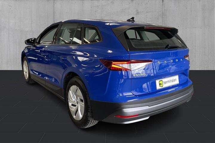 Blå Skoda Enyaq fra 2022
