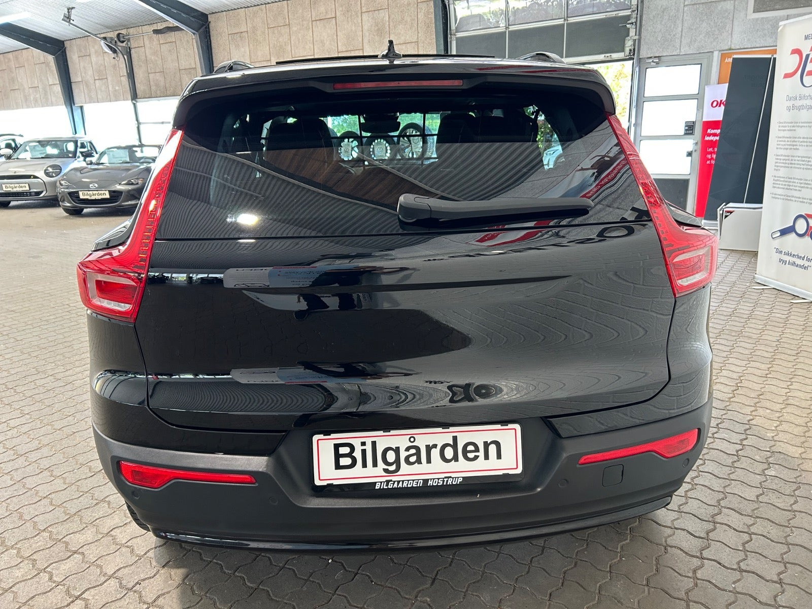 Sort Volvo XC40 fra 2023
