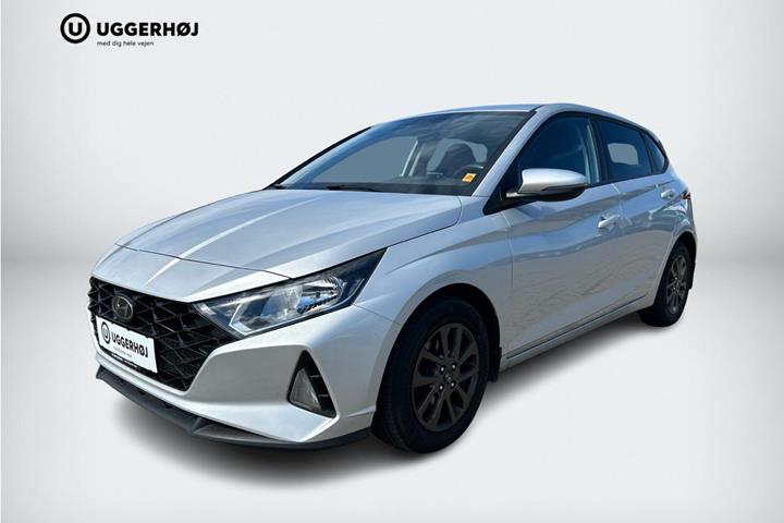 Grå Hyundai i20 fra 2022