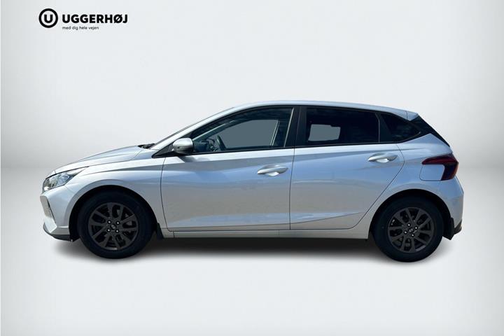Grå Hyundai i20 fra 2022