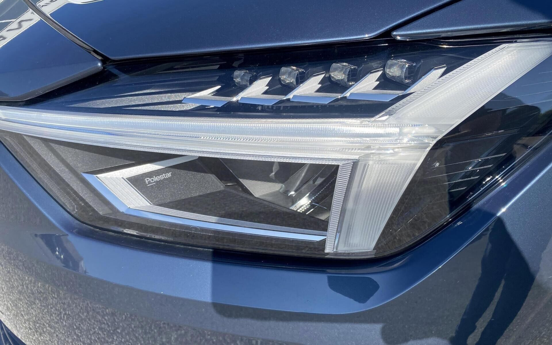 Sort Polestar 2 fra 2023