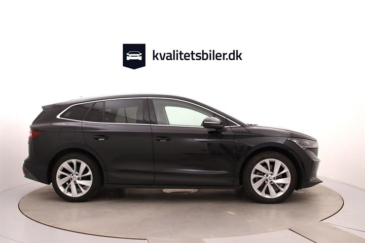Sølv Skoda Enyaq fra 2021