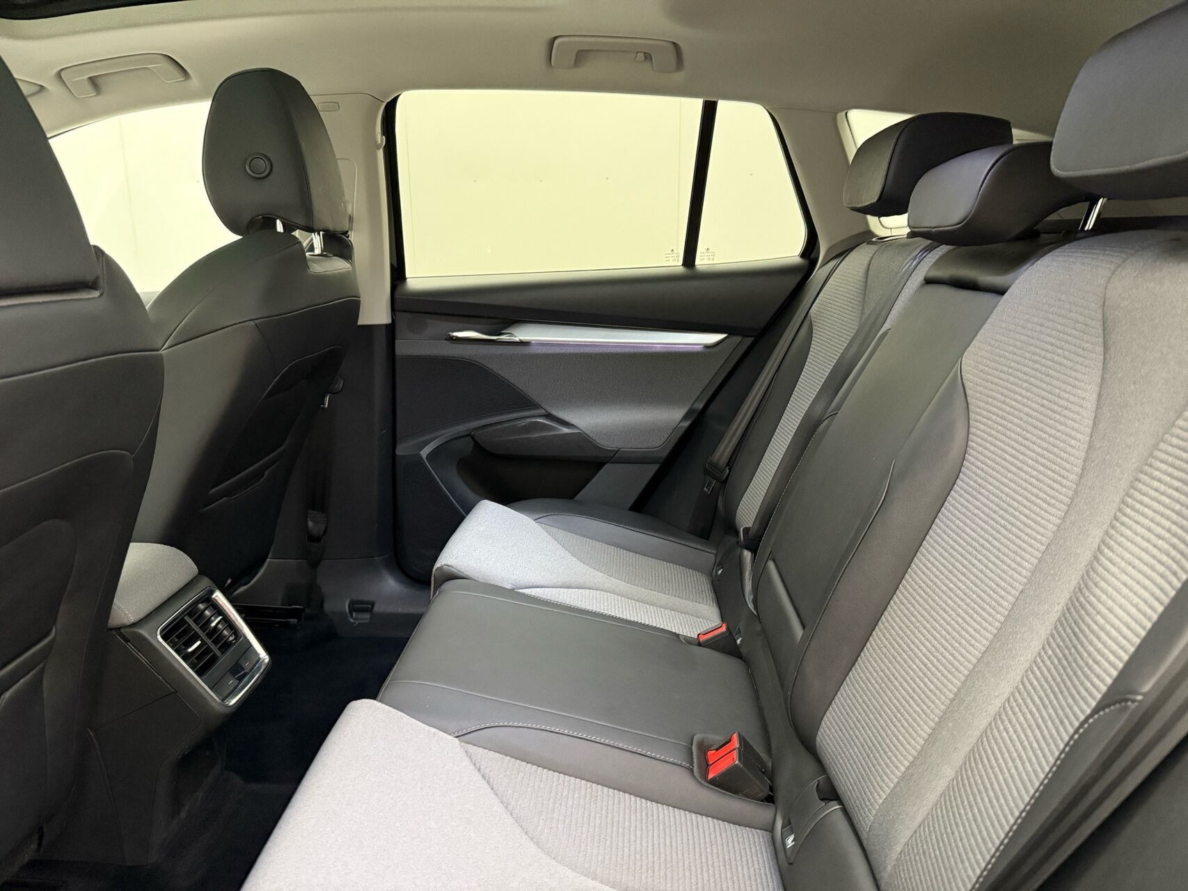 Sølv Skoda Enyaq fra 2021