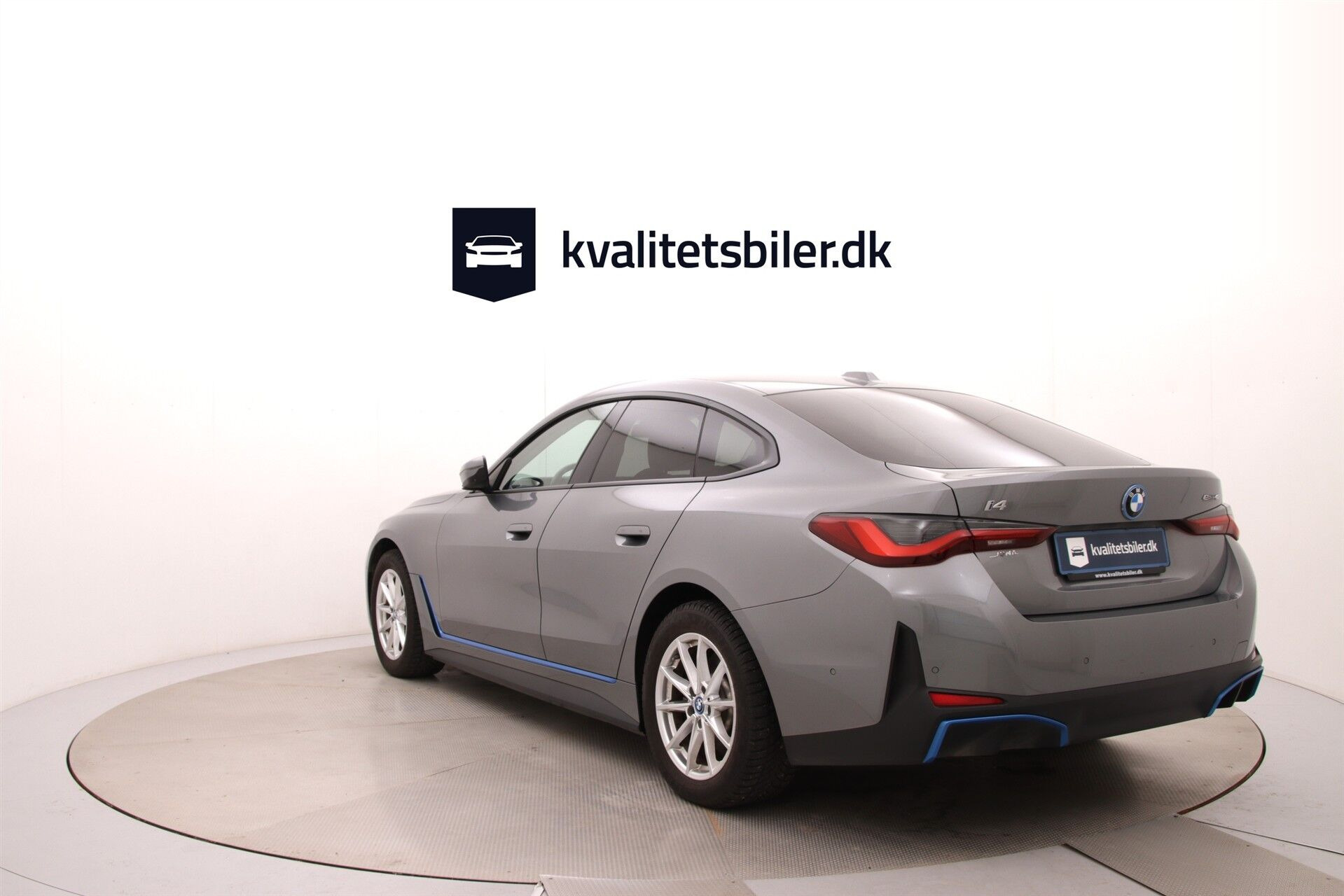 Grå BMW i4 fra 2022