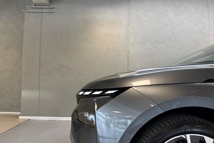 Grå Skoda Enyaq fra 2026