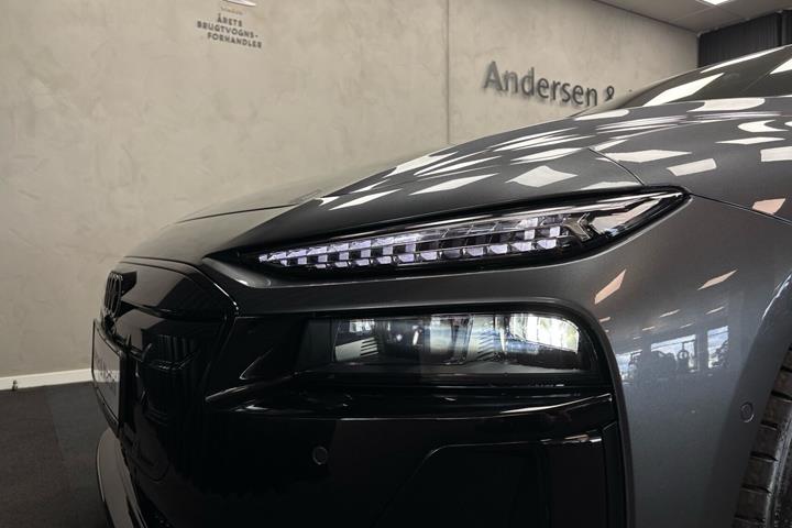 Grå Audi A6 fra 2026