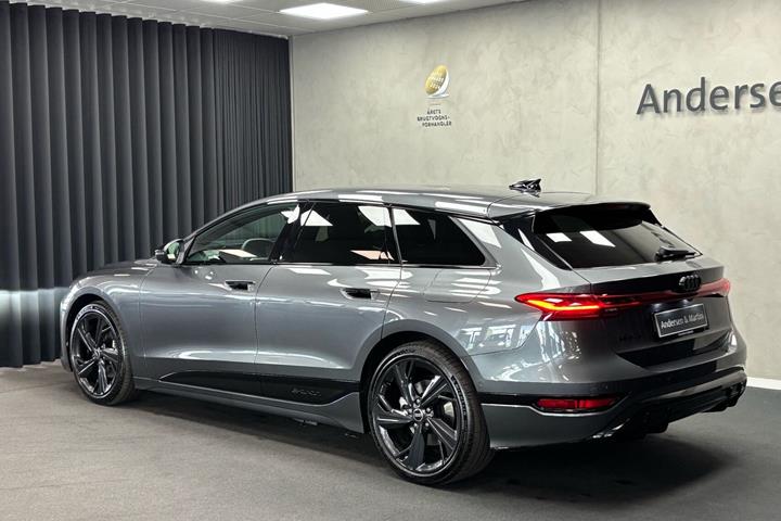 Grå Audi A6 fra 2026