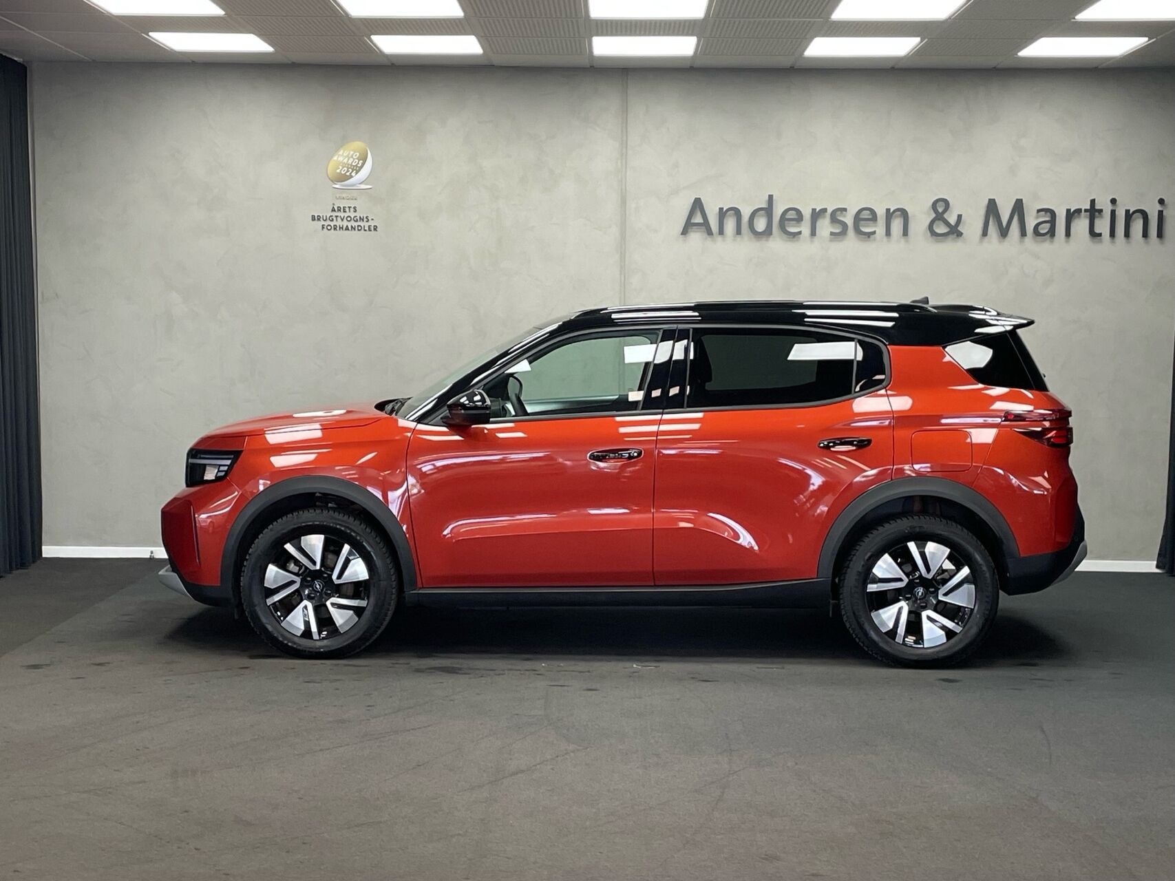 Orange Opel Frontera fra 2025