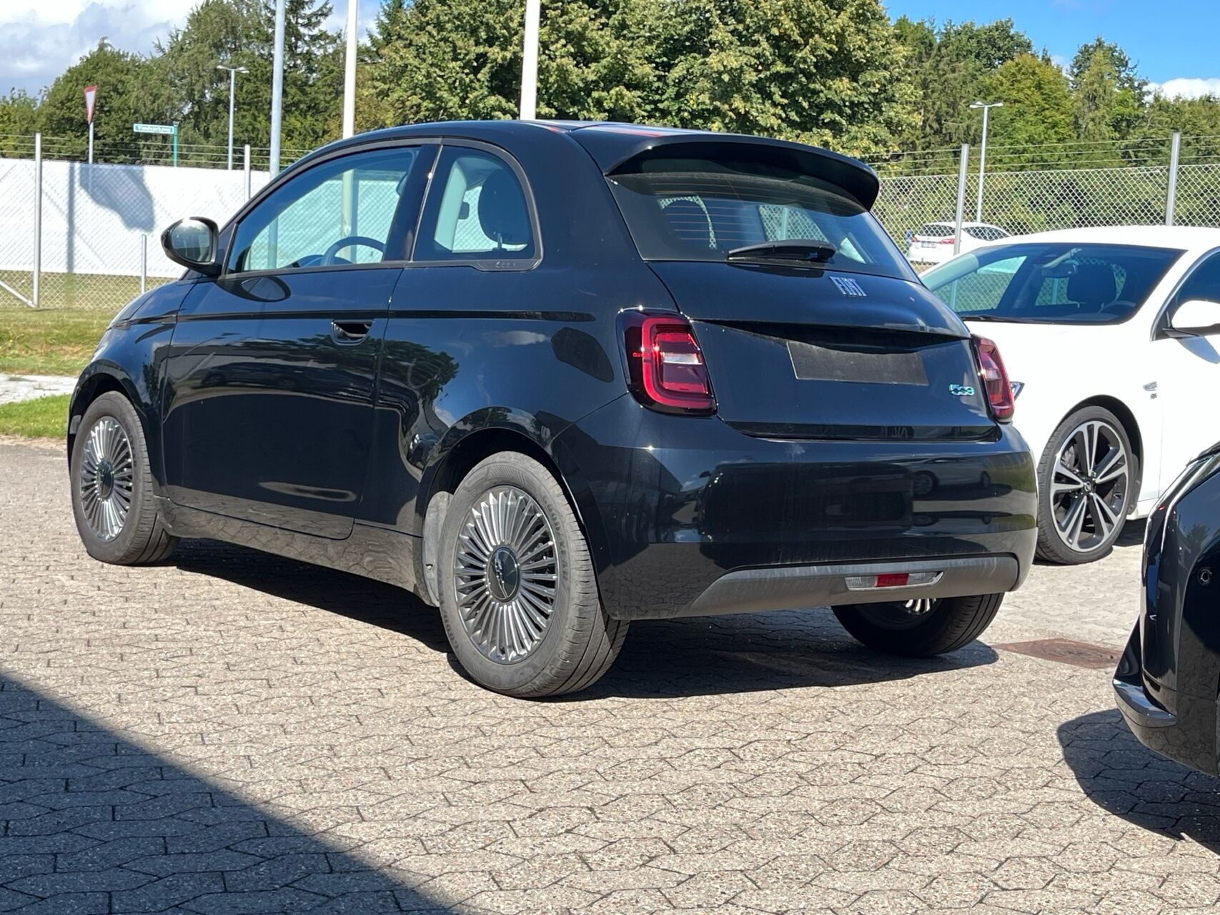 Sort Fiat 500e fra 2023
