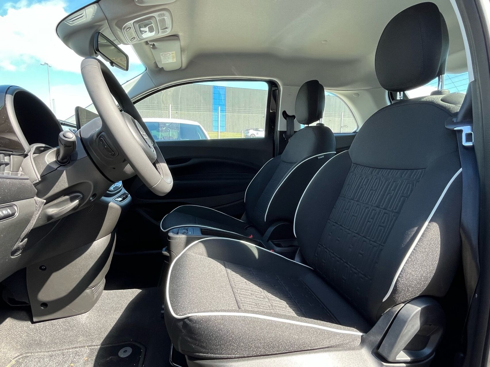 Sort Fiat 500e fra 2023